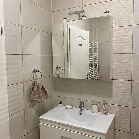 Sea View Apartament 아파트 Năvodari